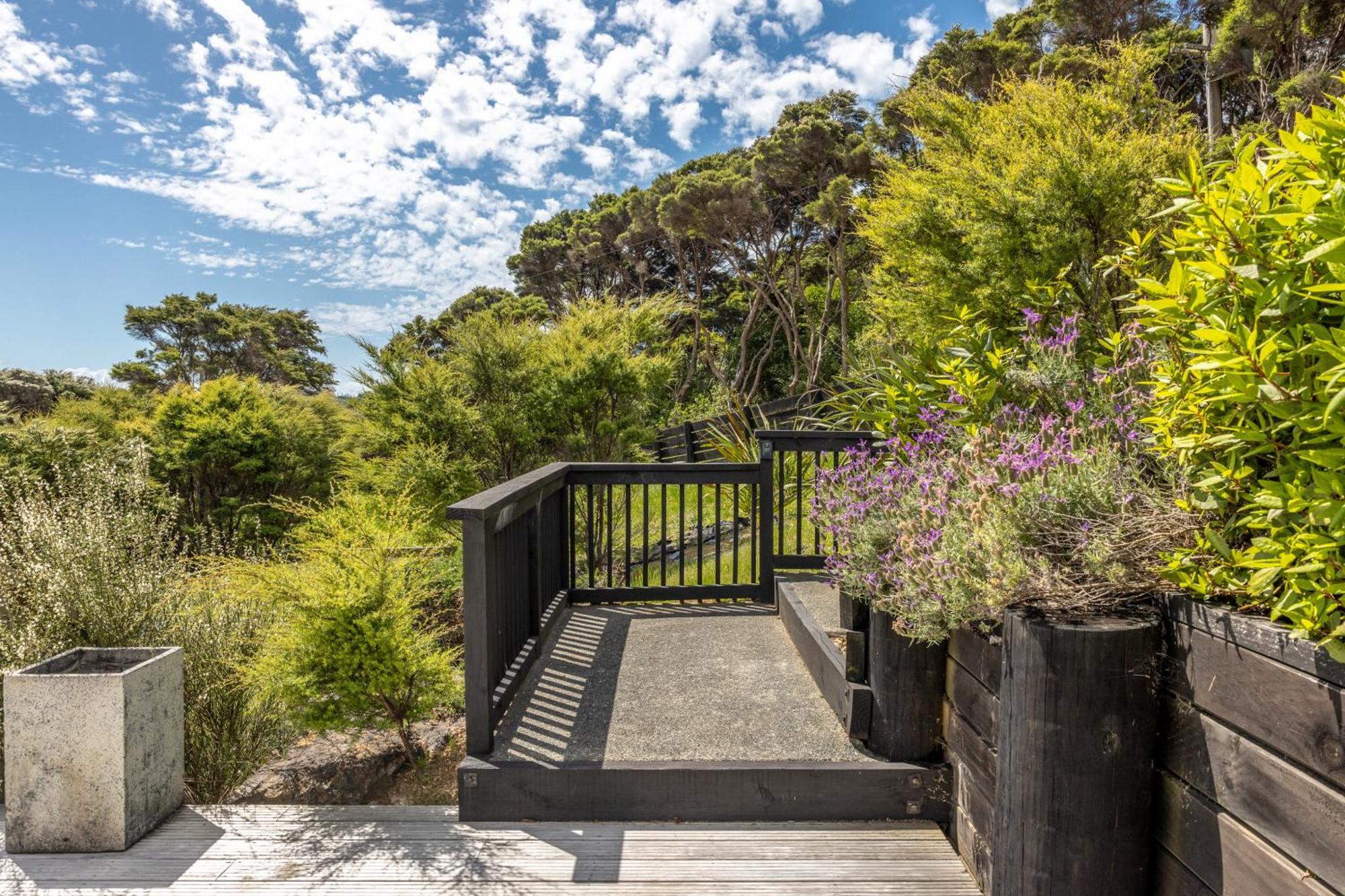 Te Whau Bach Apartments - Stay Waiheke Te Whau Bay Eksteriør billede