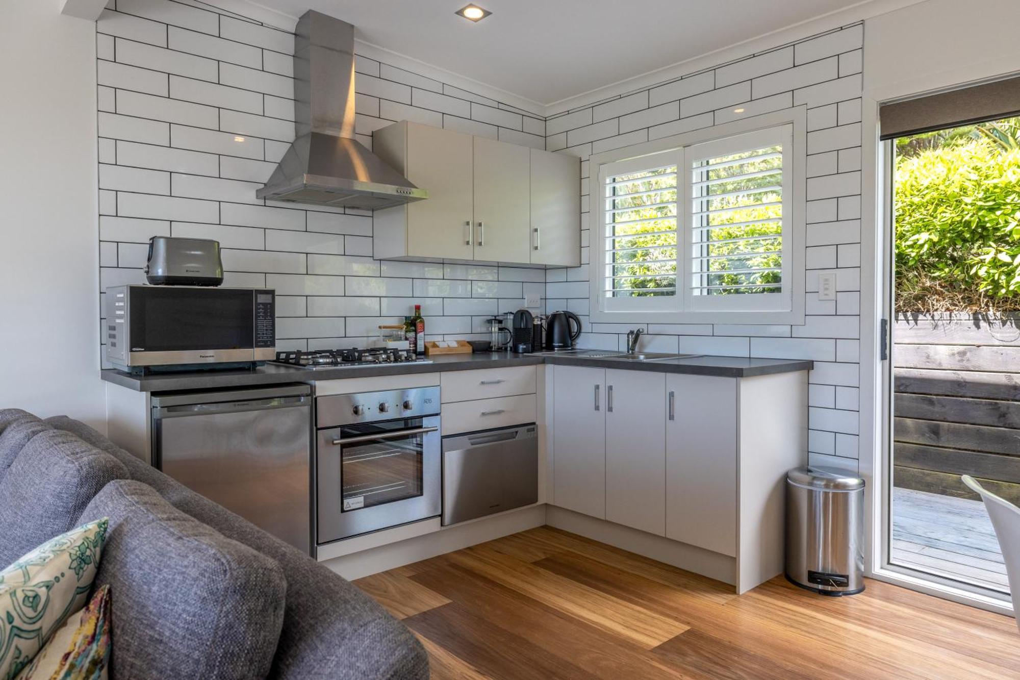 Te Whau Bach Apartments - Stay Waiheke Te Whau Bay Eksteriør billede